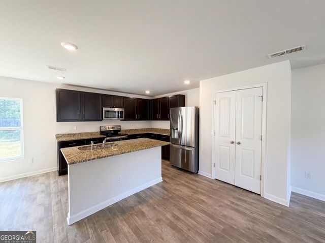 1355 Mills Cove Drive, Covington, GA 30016