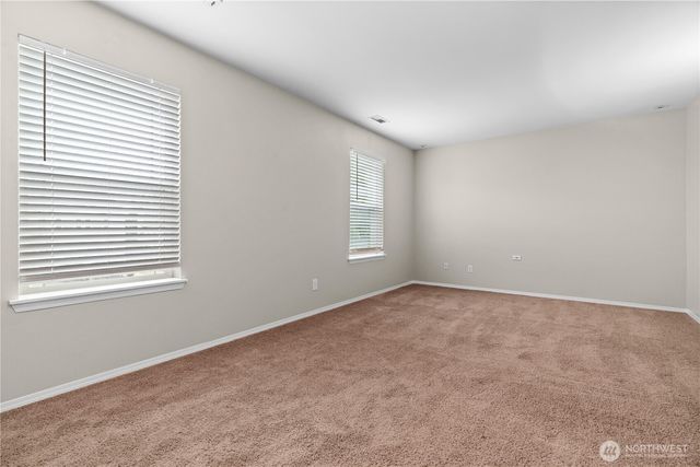 8422 175th Street Ct E, Puyallup, WA 98375
