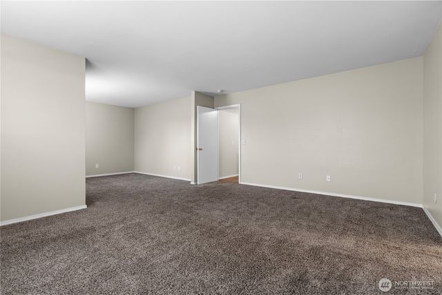 8422 175th Street Ct E, Puyallup, WA 98375