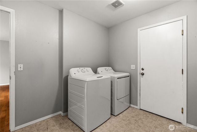 8422 175th Street Ct E, Puyallup, WA 98375