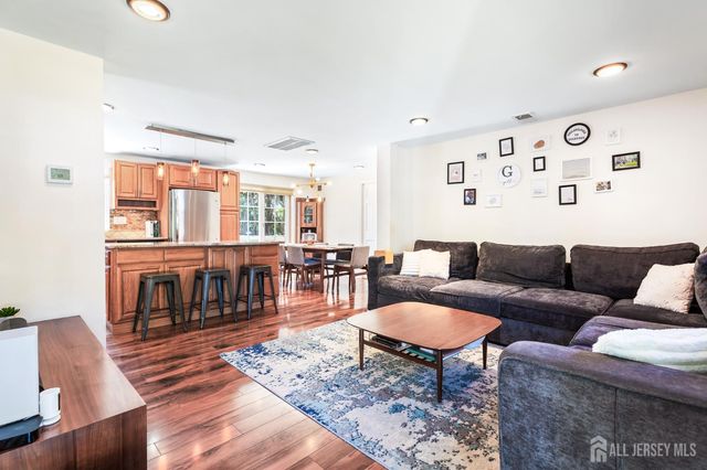 817 Dunellen Avenue, Dunellen, NJ 08812