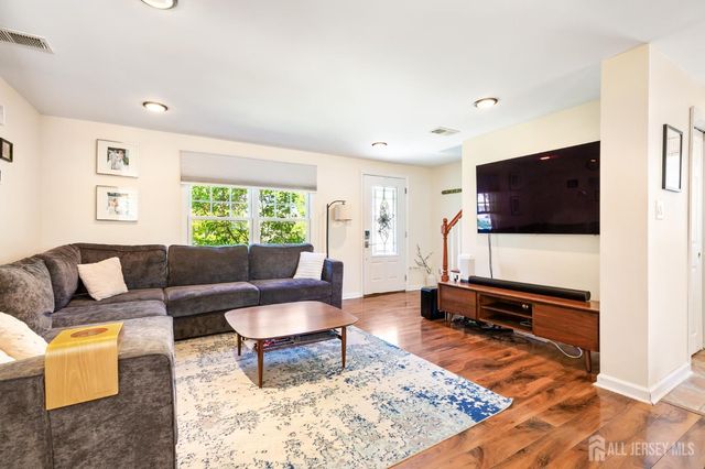 817 Dunellen Avenue, Dunellen, NJ 08812