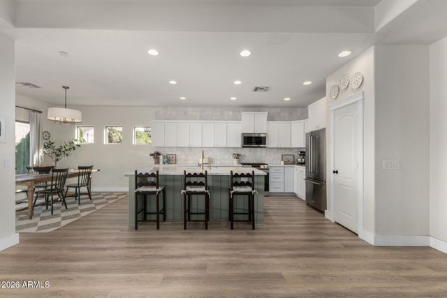 8942 E HOBART Street, Mesa, AZ 85207