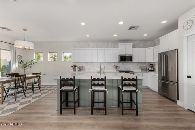 8942 E HOBART Street, Mesa, AZ 85207