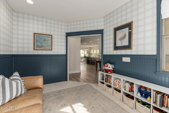 8942 E HOBART Street, Mesa, AZ 85207