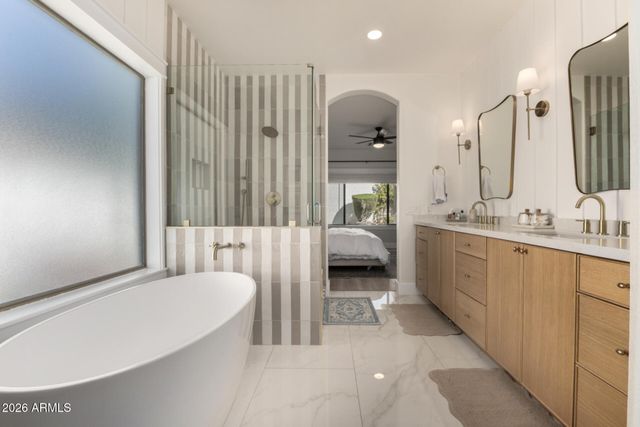 8942 E HOBART Street, Mesa, AZ 85207