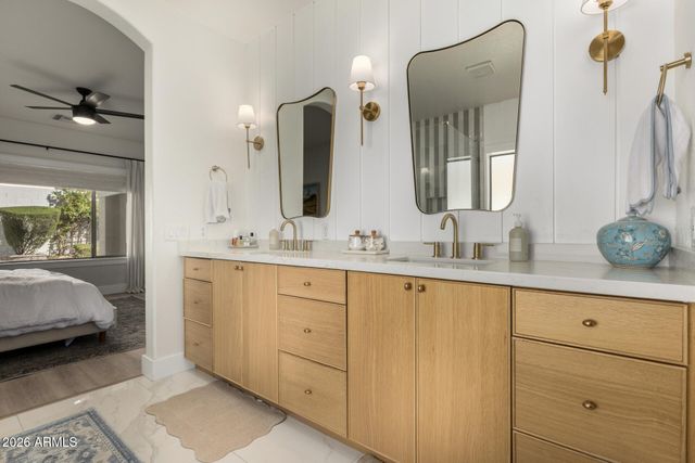 8942 E HOBART Street, Mesa, AZ 85207