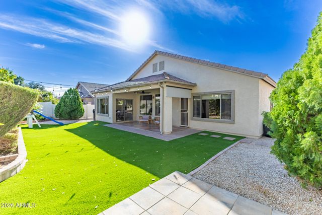 8942 E HOBART Street, Mesa, AZ 85207