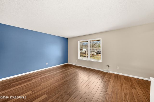 605 BELAIR DRIVE, Jefferson City, MO 65109