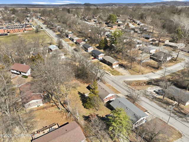 605 BELAIR DRIVE, Jefferson City, MO 65109