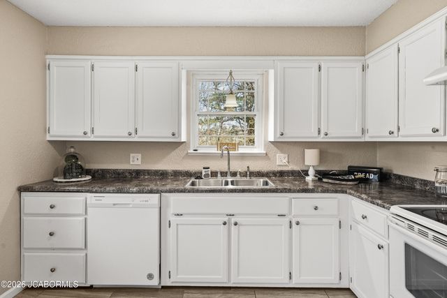 605 BELAIR DRIVE, Jefferson City, MO 65109