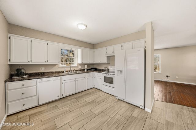 605 BELAIR DRIVE, Jefferson City, MO 65109