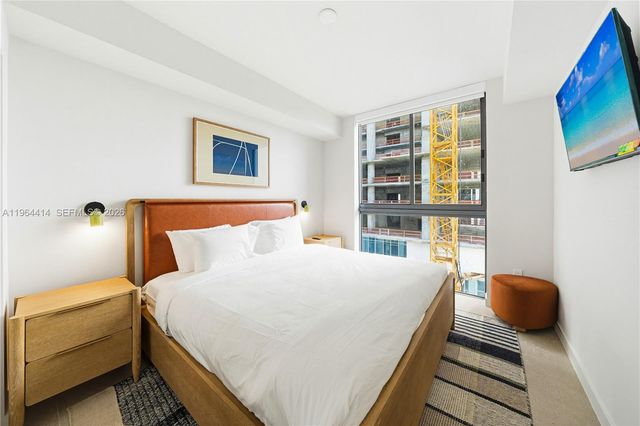 11 NE 6th 2901, Miami, FL 33132