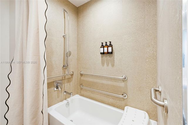 11 NE 6th 2901, Miami, FL 33132