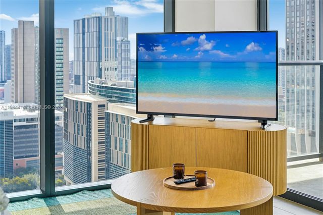 11 NE 6th 2901, Miami, FL 33132