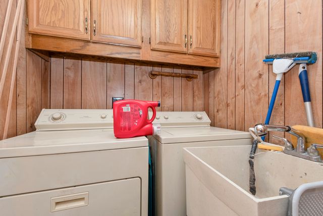 15017 Sunset Avenue, Oak Forest, IL 60452