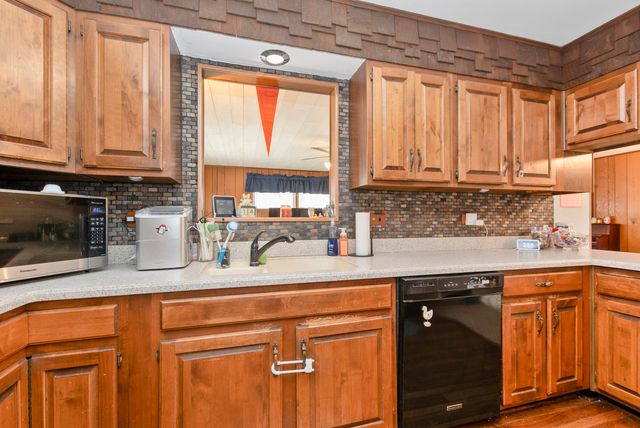 15017 Sunset Avenue, Oak Forest, IL 60452