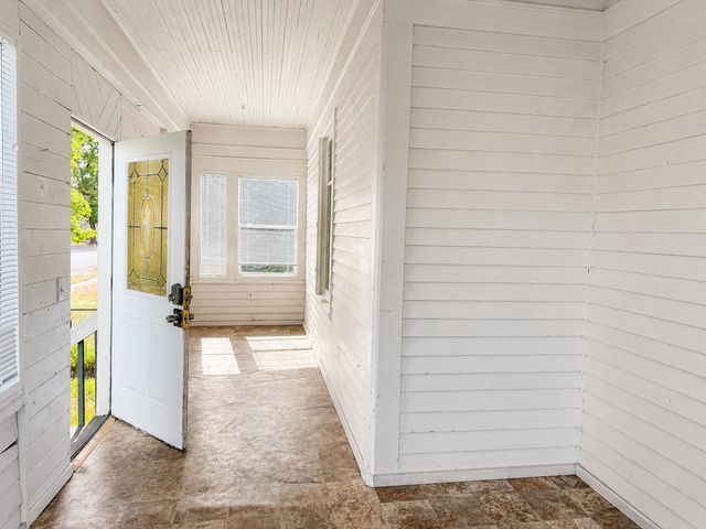 1011 E Augusta Ave, Spokane, WA 99207