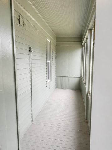 1011 E Augusta Ave, Spokane, WA 99207