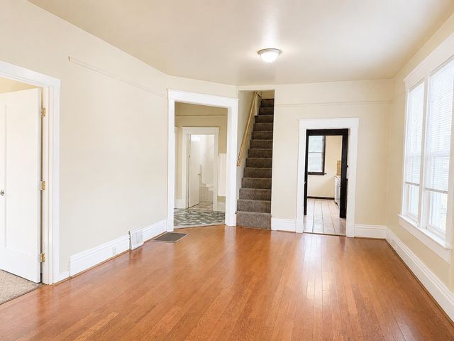 1011 E Augusta Ave, Spokane, WA 99207