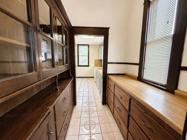 1011 E Augusta Ave, Spokane, WA 99207