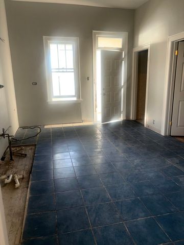 9338 S Marquette Avenue, Chicago, IL 60617