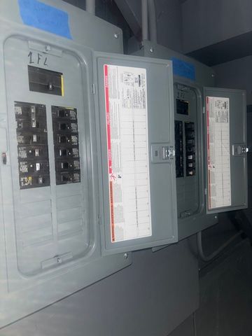 9338 S Marquette Avenue, Chicago, IL 60617