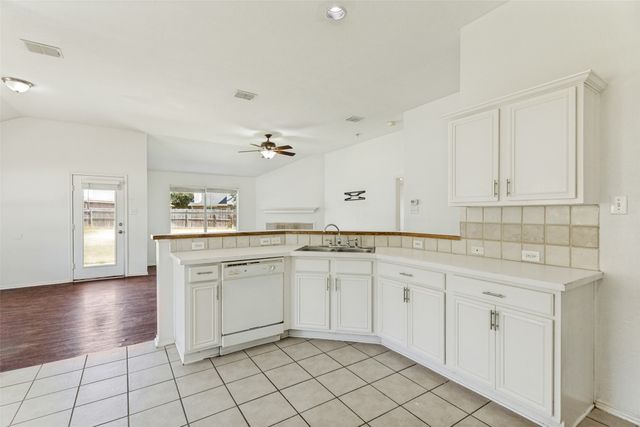 11513 Netleaf Lane, Fort Worth, TX 76244