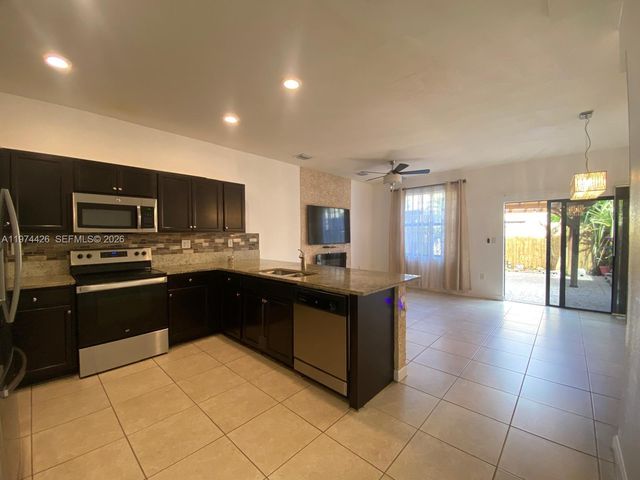 11543 SW 248th Ln, Homestead, FL 33032