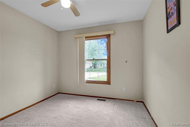 5010 Kelly Drive, Warren, MI 48092