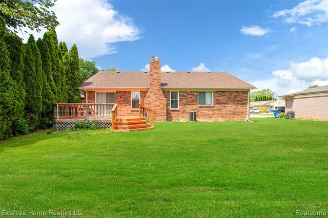 5010 Kelly Drive, Warren, MI 48092
