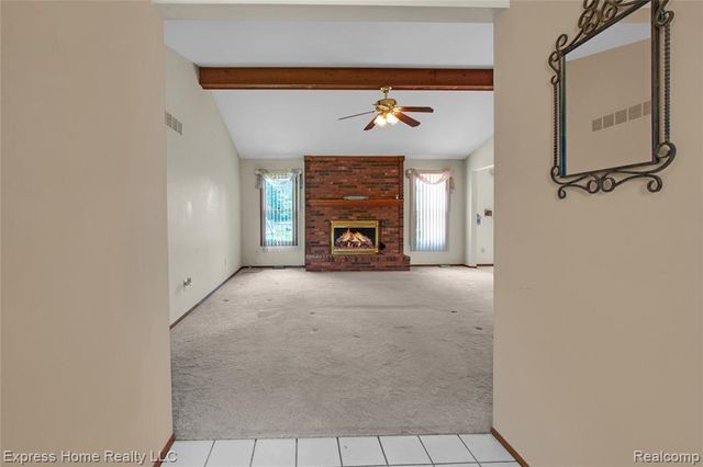 5010 Kelly Drive, Warren, MI 48092