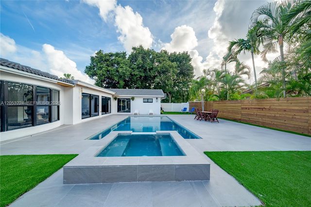 3400 N Park Rd, Hollywood, FL 33021