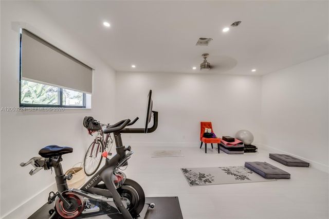 3400 N Park Rd, Hollywood, FL 33021