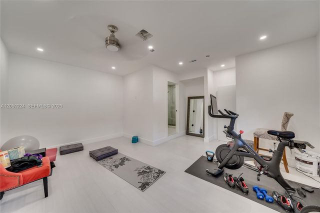 3400 N Park Rd, Hollywood, FL 33021