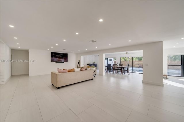3400 N Park Rd, Hollywood, FL 33021