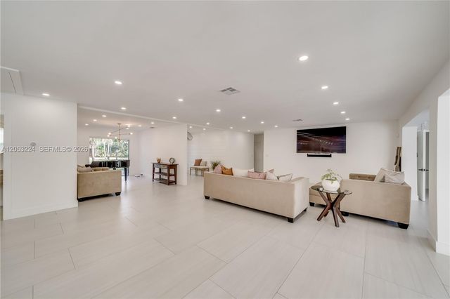 3400 N Park Rd, Hollywood, FL 33021