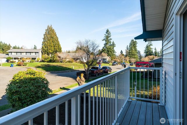 10523 NE 197TH Street, Bothell, WA 98011