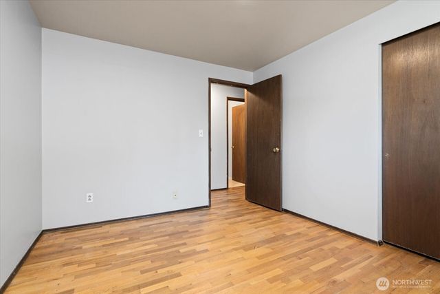 10523 NE 197TH Street, Bothell, WA 98011