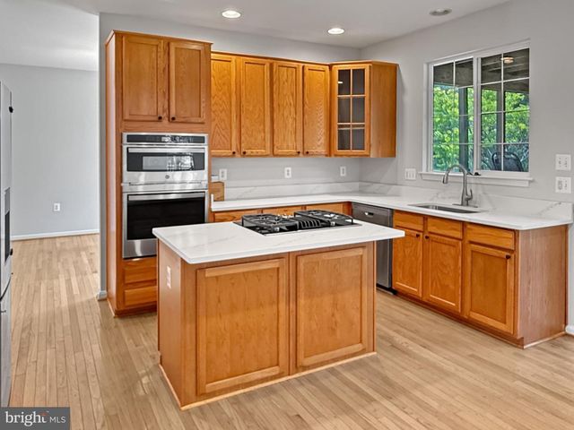 173 SAWGRASS DR, Charles Town, WV 25414