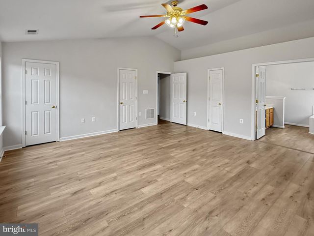 173 SAWGRASS DR, Charles Town, WV 25414