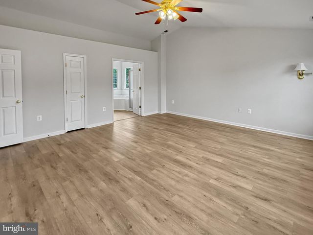 173 SAWGRASS DR, Charles Town, WV 25414
