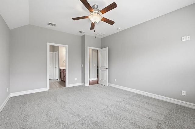 1045 Twisting Ridge Terrace, Fort Worth, TX 76052