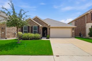 1045 Twisting Ridge Terrace, Fort Worth, TX 76052