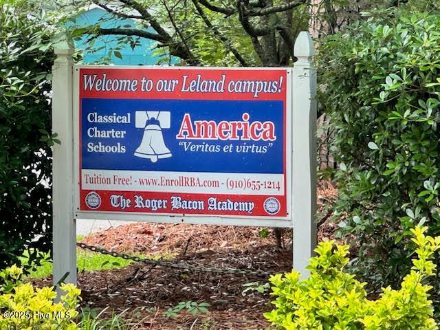 3670 Old Maco Road NE, Leland, NC 28451