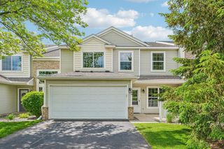 2744 Wagon Wheel Trail, Chaska, MN 55318