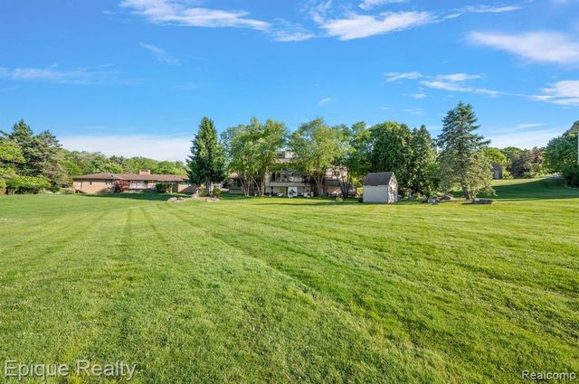 1848 Golf Ridge Drive, Bloomfield Hills, MI 48302