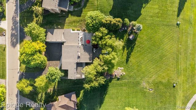 1848 Golf Ridge Drive, Bloomfield Hills, MI 48302