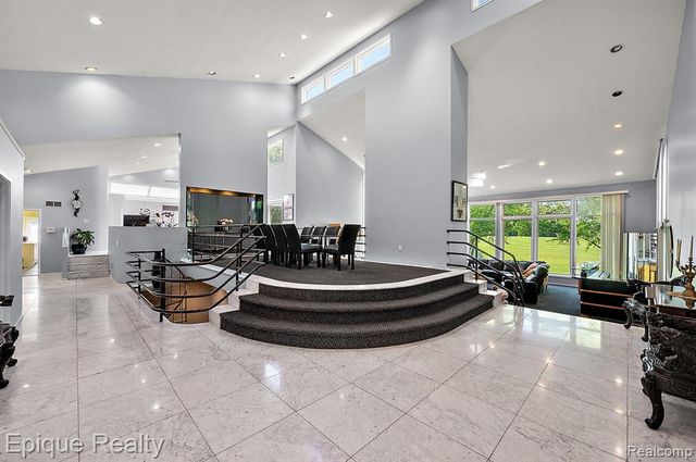 1848 Golf Ridge Drive, Bloomfield Hills, MI 48302