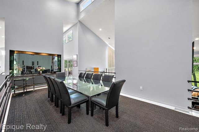 1848 Golf Ridge Drive, Bloomfield Hills, MI 48302